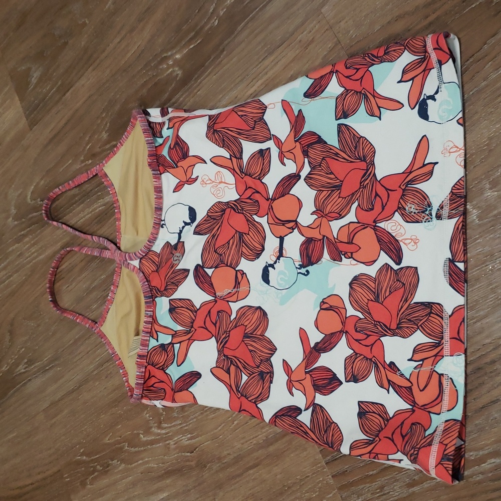 (6) Lululemon Athletica Floral Racerbacm Tank Top Running Yoga Activewear Gym - Picture 8 of 8